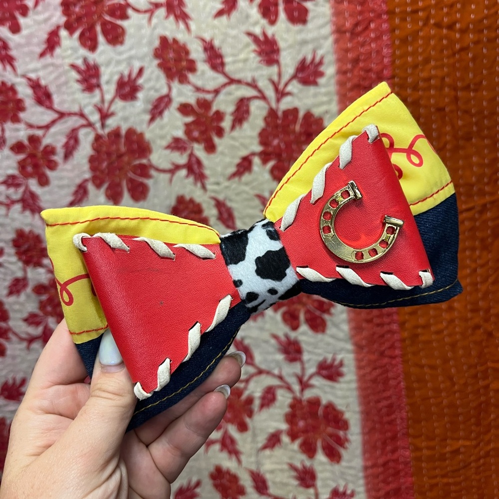 Toy Story Disney Bow Accessory Jesse